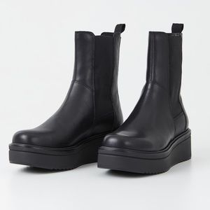 Vagabond Tara Platform Boots 35/5